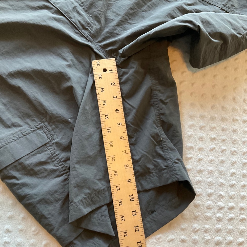 REI Co-op Cargo Shorts Men 42 Dark Gray Relaxed Fit Hiking Outdoor Utility - Picture 4 of 6